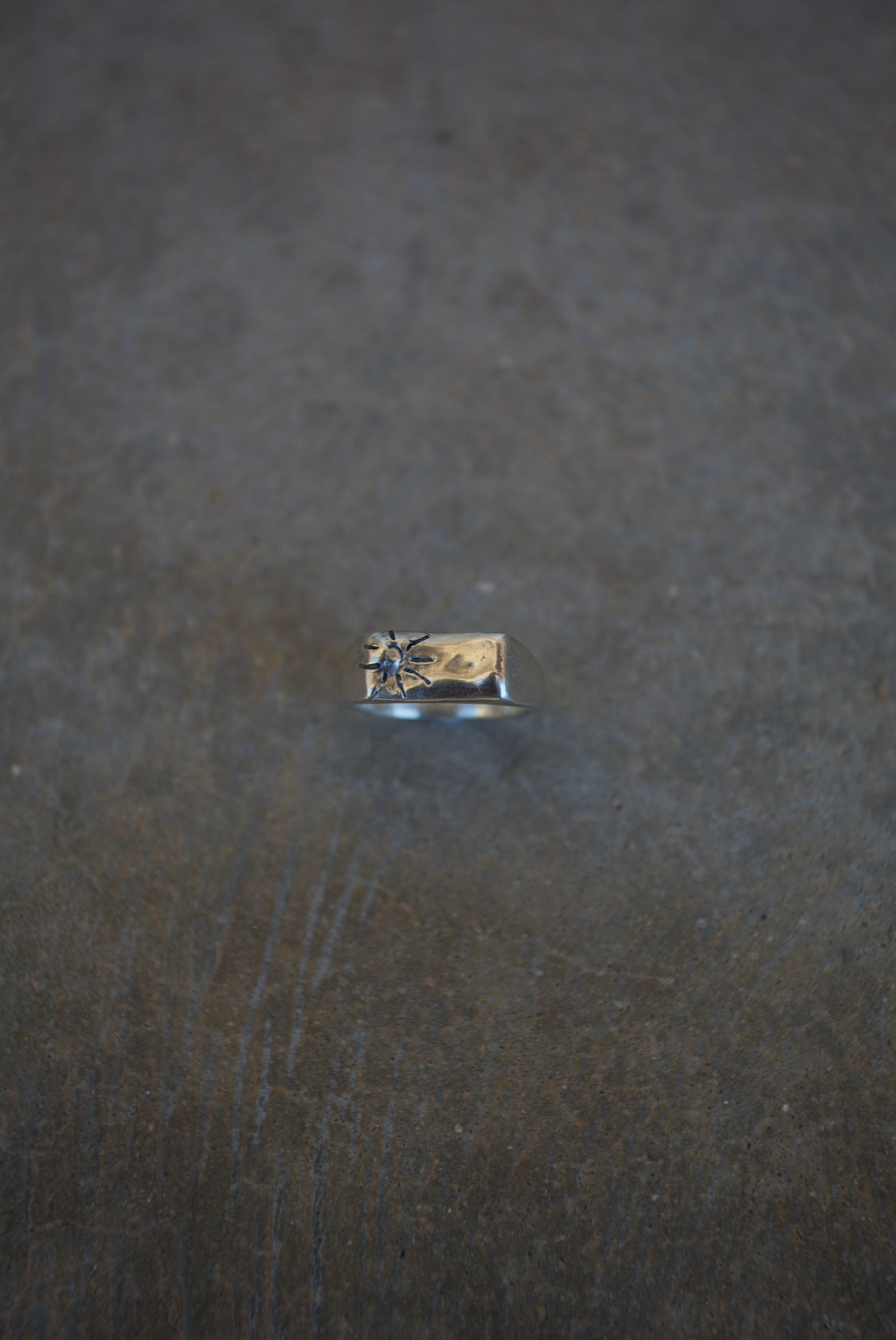 Sol signet ring