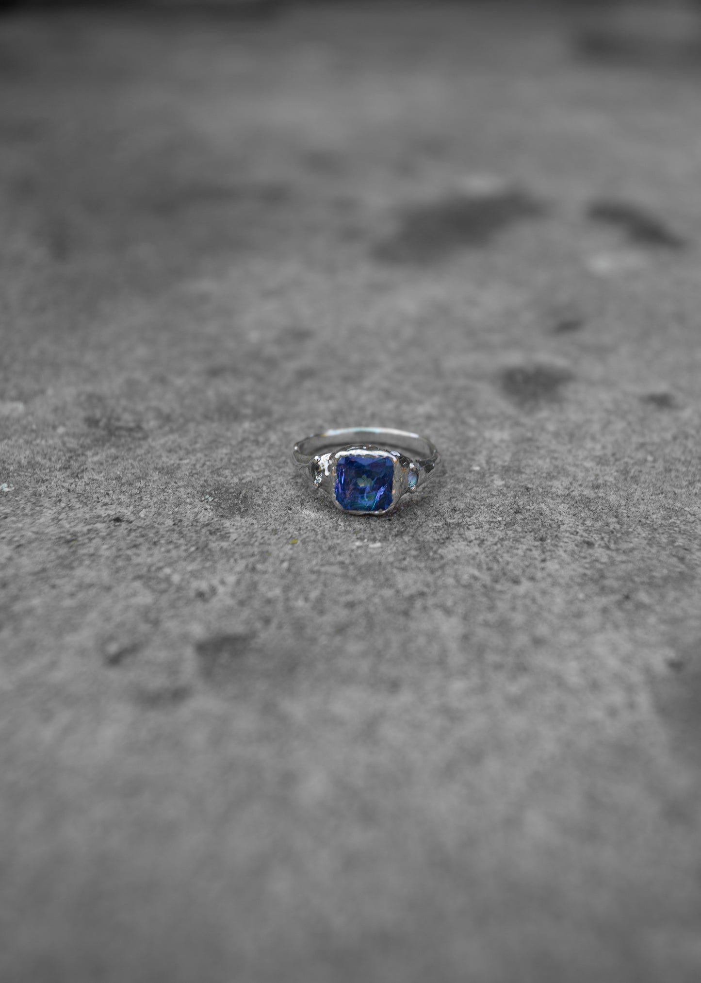 Silver ring with Tanzanite and Aquamarine