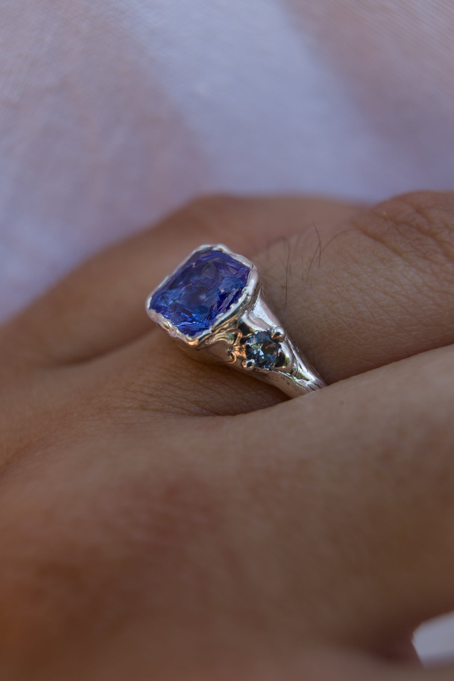 Silver ring with Tanzanite and Aquamarine