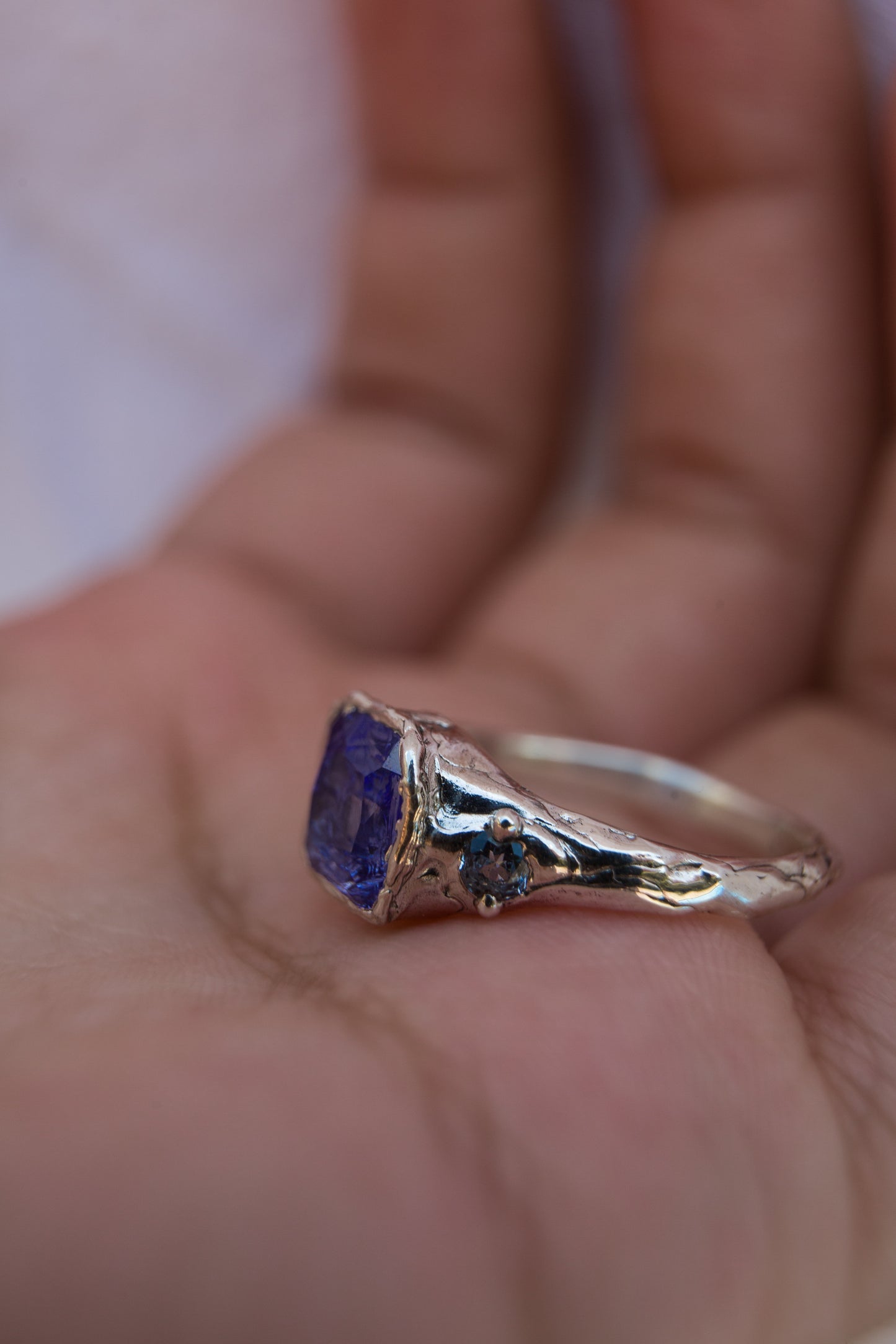 Silver ring with Tanzanite and Aquamarine